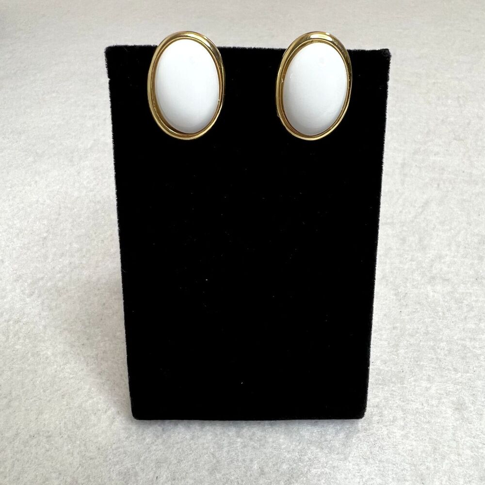 Vintage White Oval Clip On Stud Earrings
